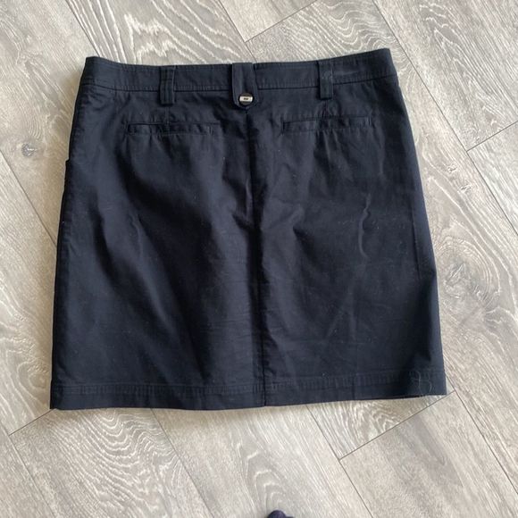 Classic Black Women's Skirt - Picture 6 of 7